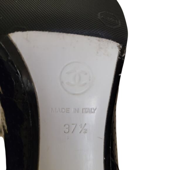 Chanel Vintage 2007 Patent Leather Lace-Up Heeled Ankle Boots Black 37.5 US 7 - Picture 13 of 14